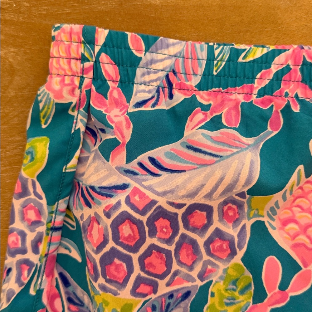 New! Lilly Pulitzer Luxletic Shorts - Picture 3 of 9